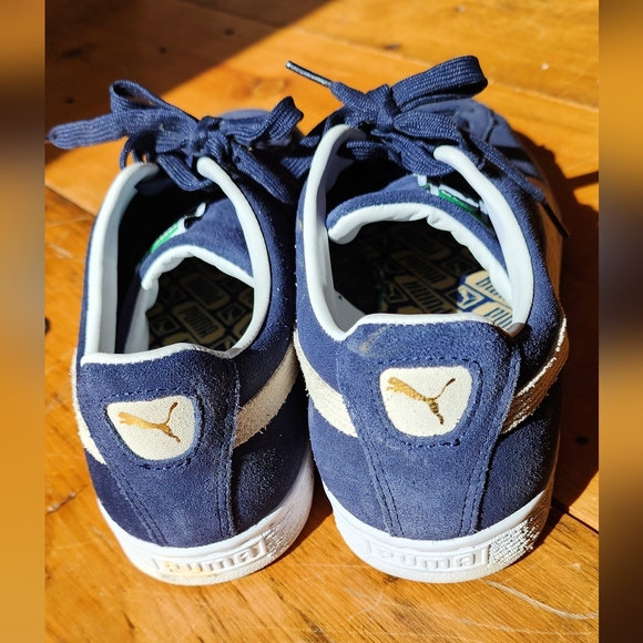 Puma Suede Classic XXI Men's Sneakers - Picture 3 of 5